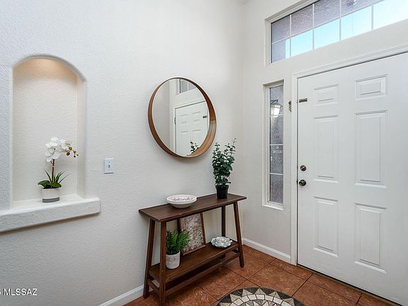 5th image of 8869 N Willeta Dr