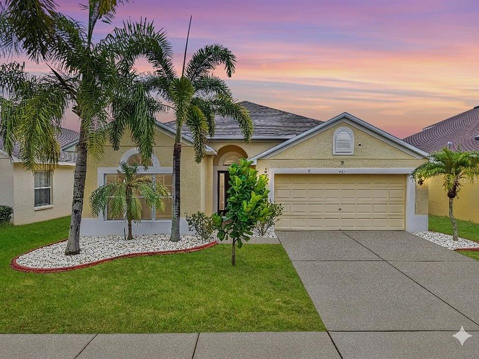 1st image of 427 Stone Briar Dr