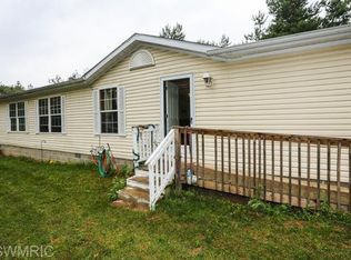23962 W Tamarack Rd, Newaygo, MI 49337