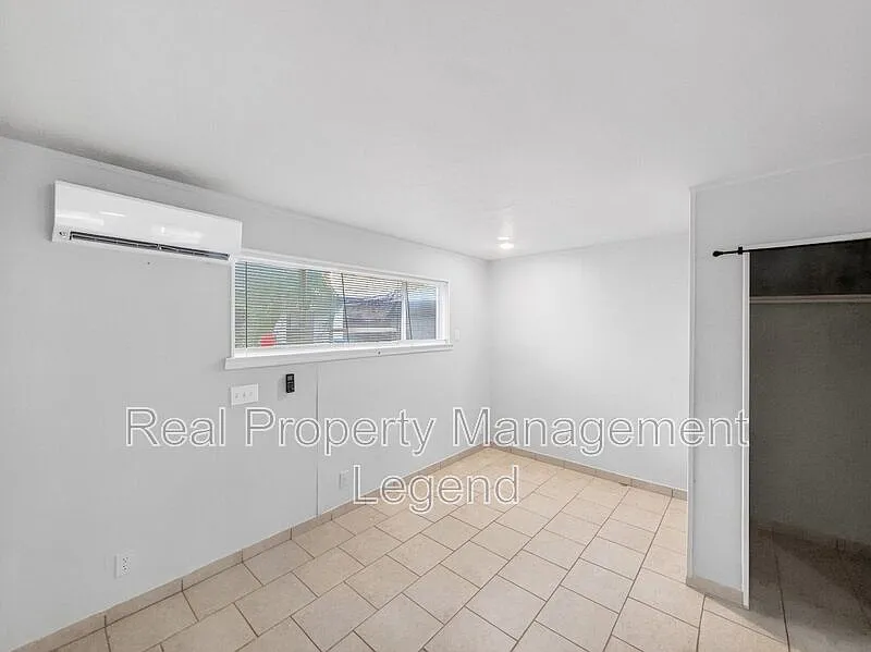 1 bed, 1.0 bath, $845 — Photo 4