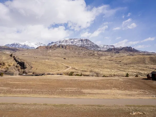 49 Copperleaf Dr, Cody, WY 82414