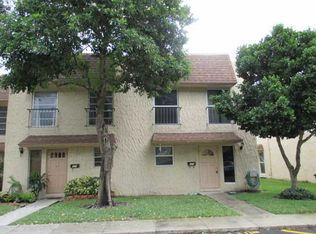525 N Pine Island Rd #14, Plantation, FL 33324