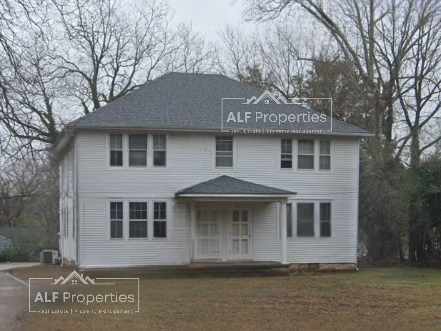 3BR/2BA | Two Stories | Large Living Room & Dining Room — Photo 2