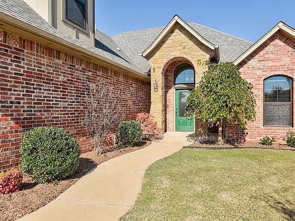 3rd image of 10812 Wild Horse Creek Dr