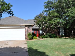 817 Sandhurst Dr, Edmond, OK 73034