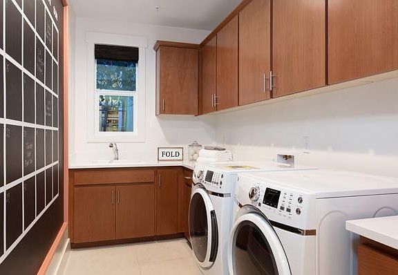 4th image of 807 Senegal Way