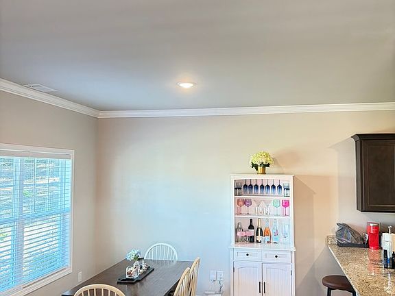 3rd image of 270 Bella Way