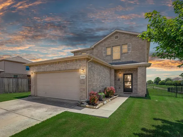 6008 Mountain Robin Ct, Fort Worth, TX 76244