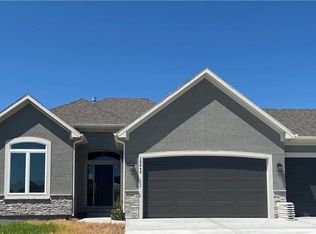 18842 Weaver St, Olathe, KS 66062