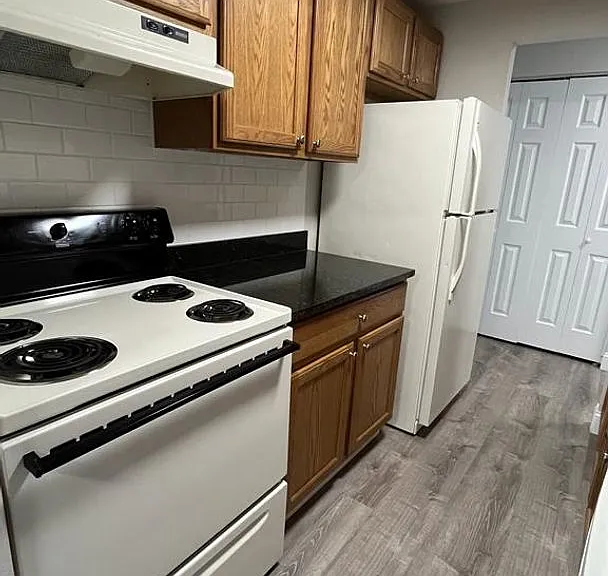 Hilltop Apts LLC — Photo 78