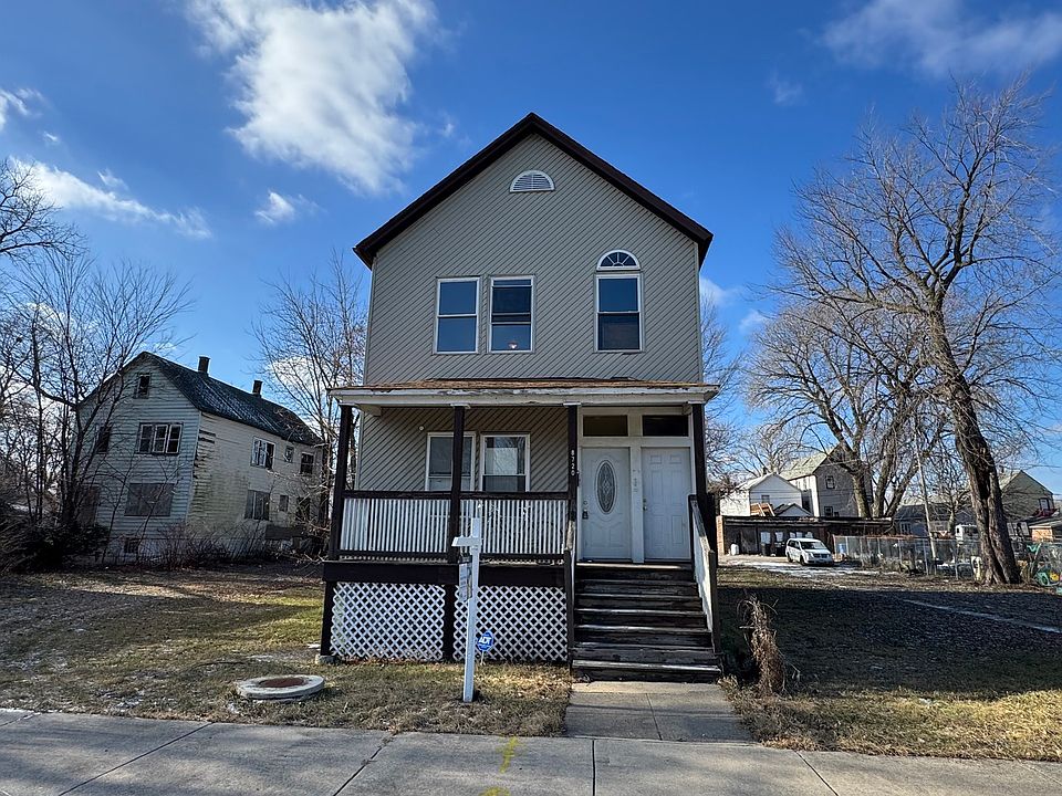 1st image of 8720 S Mackinaw Ave