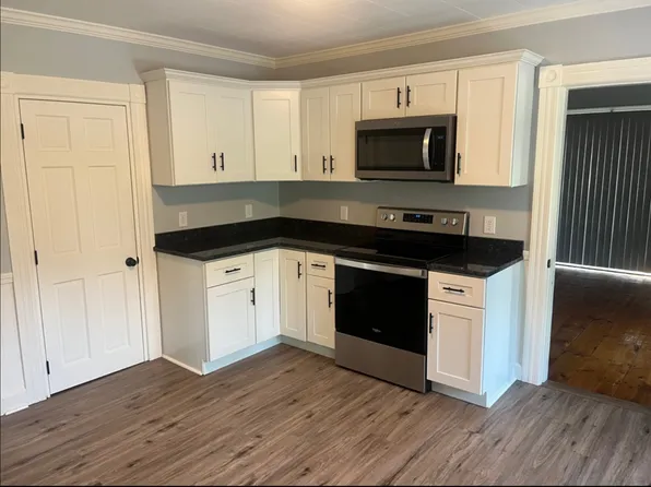 254 Gardner Rd APT B, Templeton, MA 01468