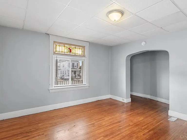 2432 Robertson Ave #1 — Photo 4