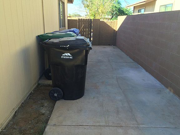 3rd image of 1830 N Pomeroy Street