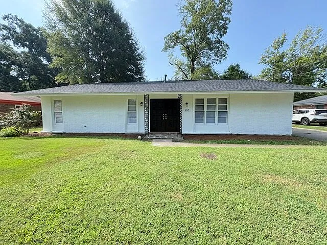 857 Queensbury Dr
