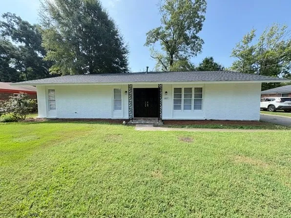 857 Queensbury Dr, Montgomery, AL 36116