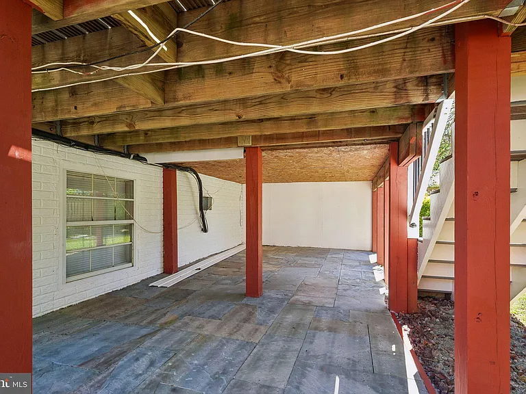2313 Westport Ln — Photo 24