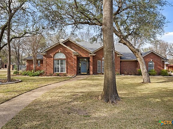 2nd image of 517 Riverwood Dr