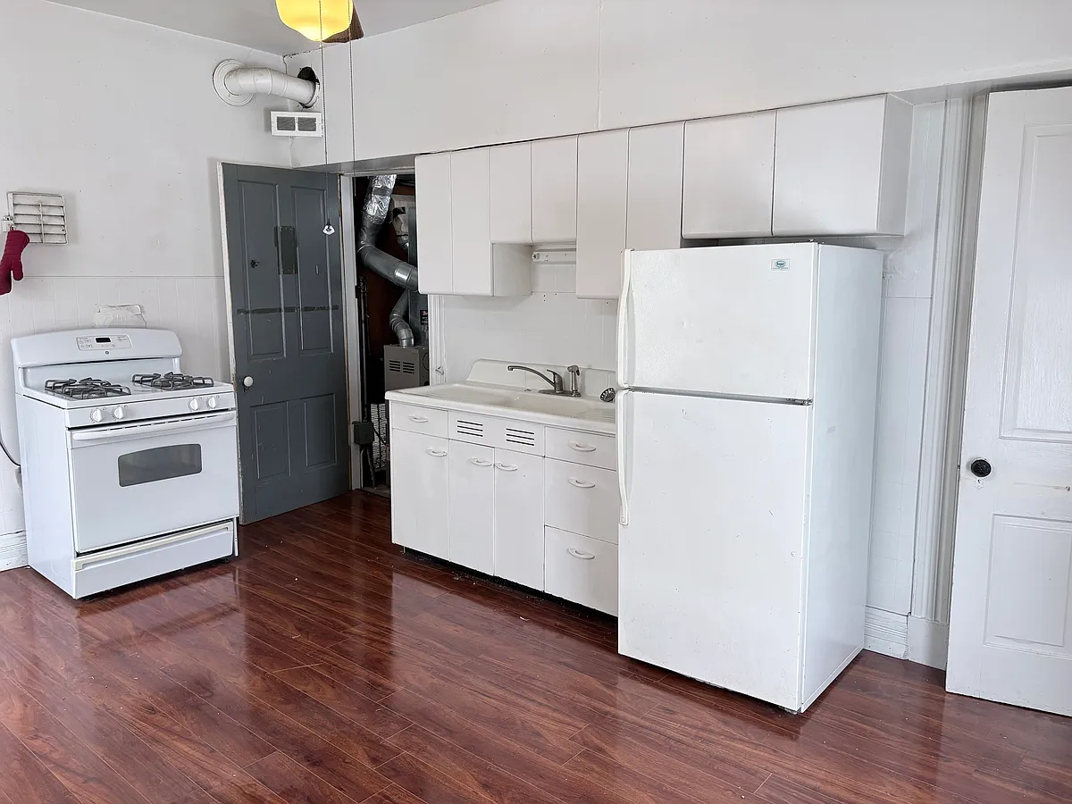 Building Photo - 105 Foote Ave #2
