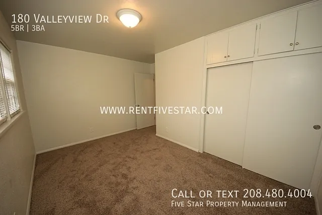 180 Valleyview Dr — Photo 10