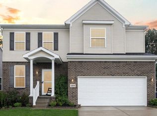 132 Crystal Wood Cir, Howell, MI 48843