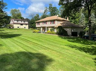 77 Graphic Blvd, Sparta, NJ 07871