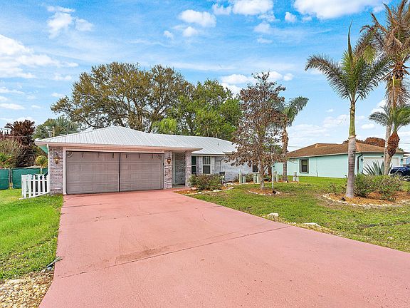 3rd image of 2114 SE Midtown Road