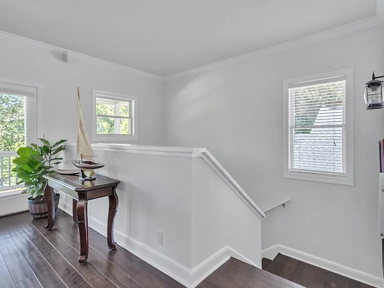 303 Holly St — Photo 10