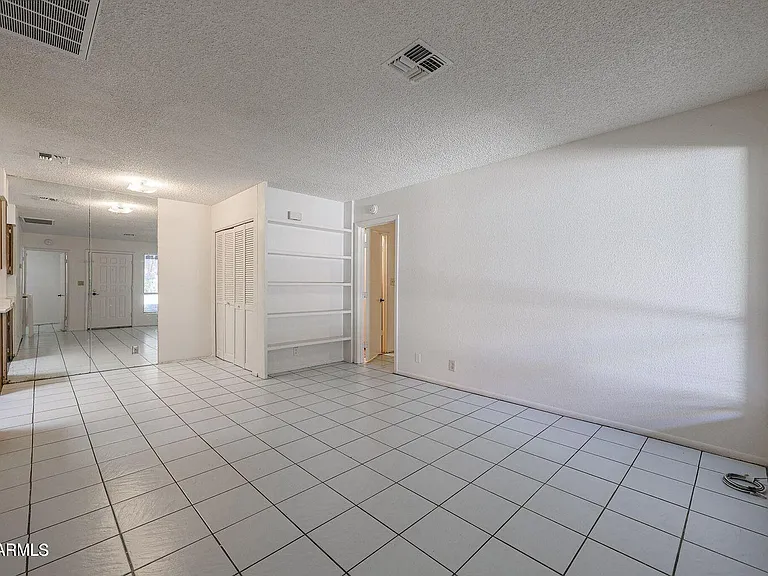 9001 W Elm St #7 — Photo 13