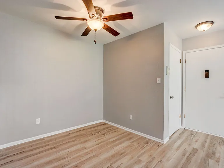 6306 W Lakefield Dr — Photo 11
