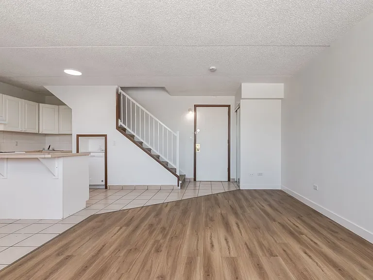 10 Frobisher Blvd SE — Photo 31