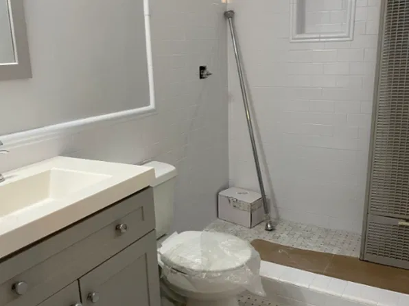 240 S Holliston Ave #3, Pasadena, CA 91106