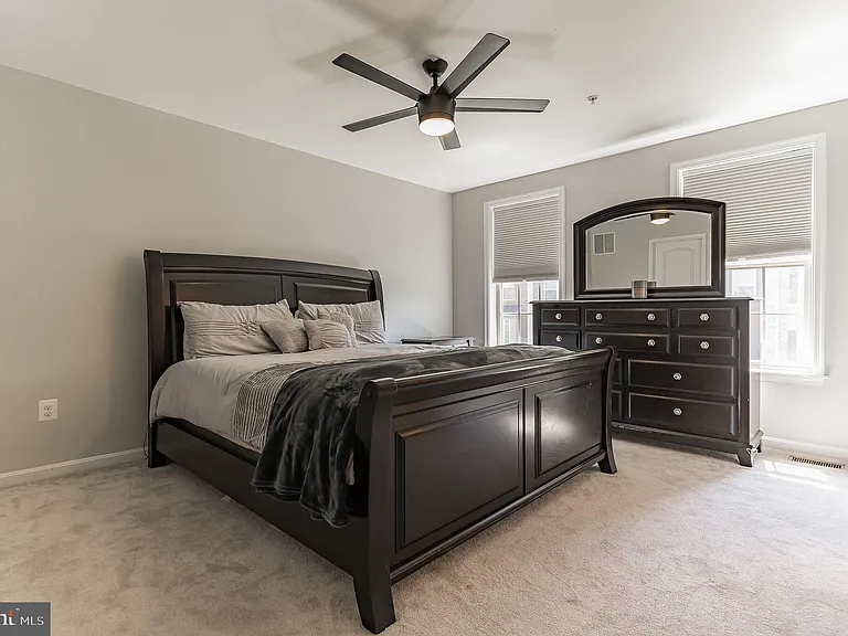 2531 Standifer Pl — Photo 32