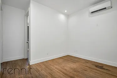 Rented by Rennit Inc.