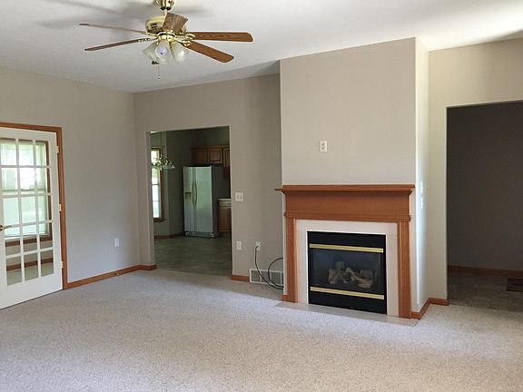 2nd image of 3203 Mallard Ln