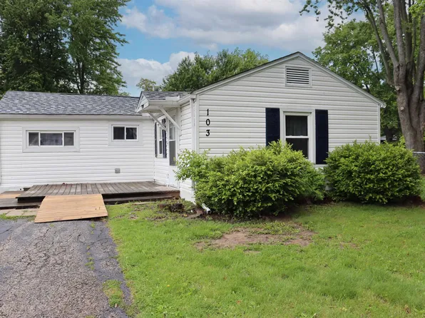 103 N School Ct, East Peoria, IL 61611
