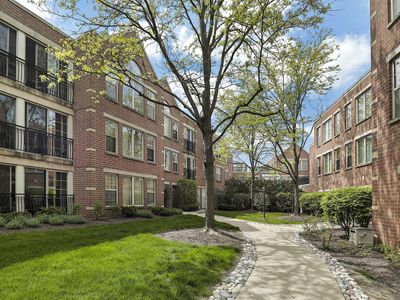 1625 Glenview Rd UNIT 210, Glenview, IL, 60025
