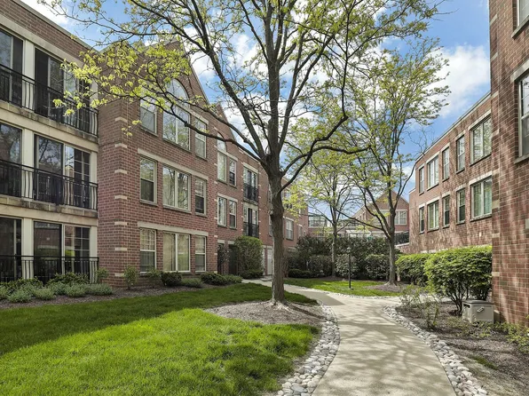 1625 Glenview Rd Unit 210, Glenview, IL 60025