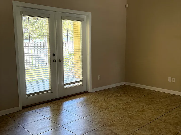 13837 Jeremiah Rd — Photo 16