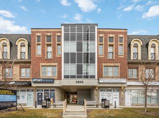 3905 Major Mackenzie Dr SW #32, Vaughan, ON L4H4J9