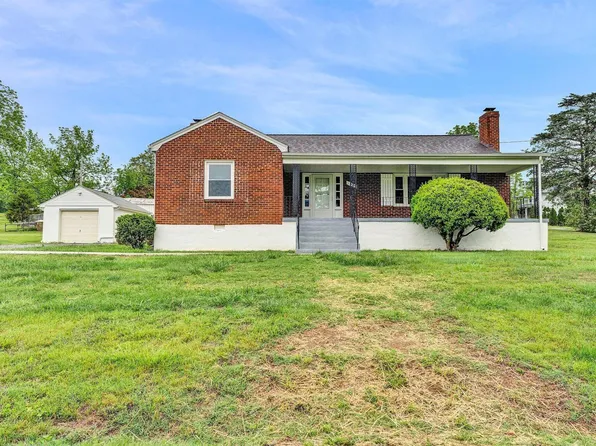 1029 Yeatts Ln, Montvale, VA 24122