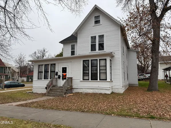 605 Central Ave N, Valley City, ND 58072