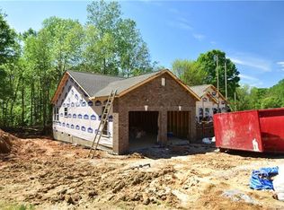 7331 Vineleaf Ln, Charlotte, NC 28216