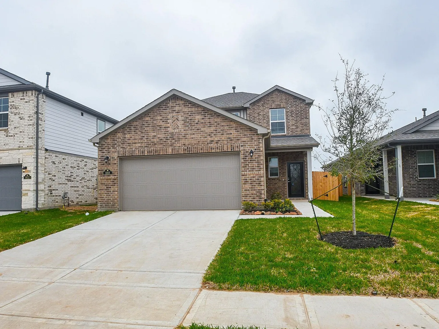 4 bed, 2.5 bath, 2003 sqft, $2,650 — Photo 2