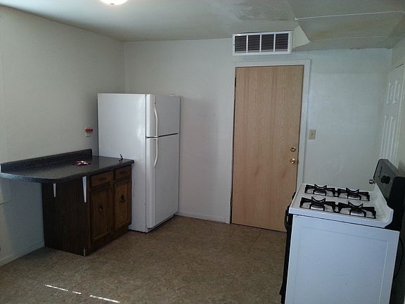 4th image of 3924 Catalpa St