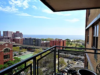 Sold by Thomas Lipovetsky, LREB