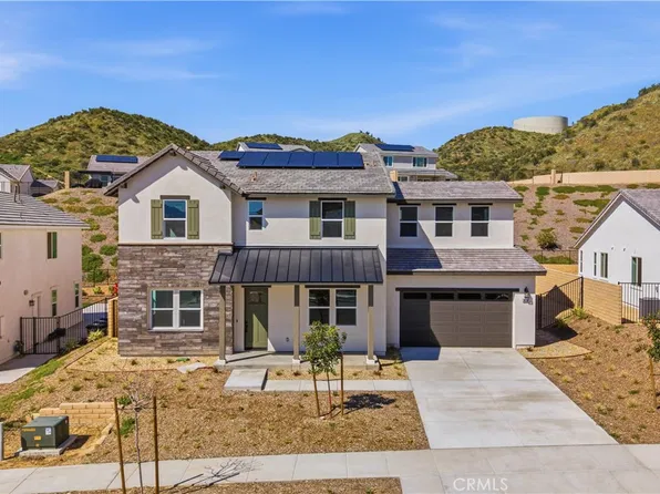 30135 Hillside Pl, Castaic, CA 91384