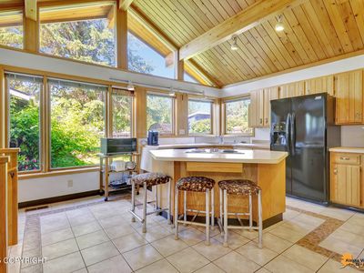 2628 Turnagain Pkwy, Anchorage, AK, 99517