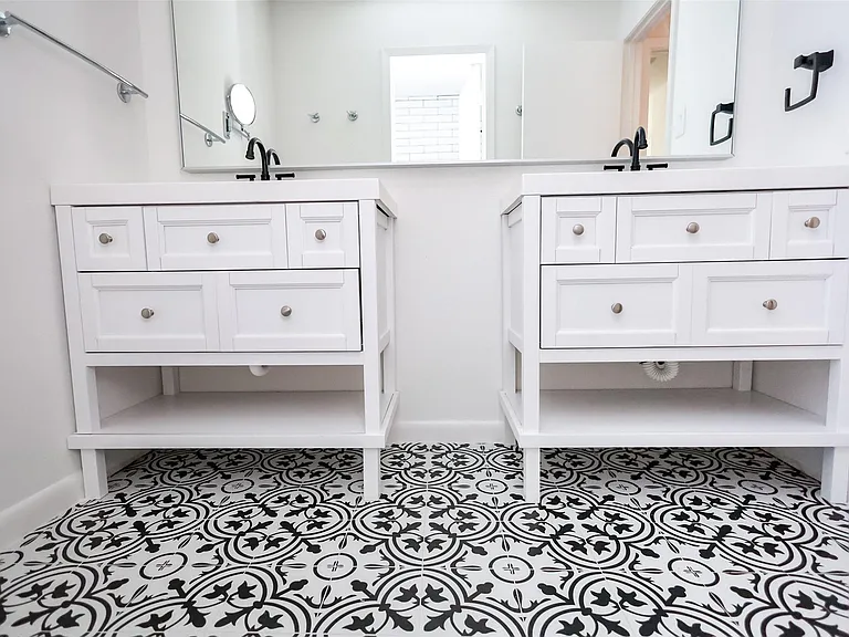 2302 W Settlers Way — Photo 33