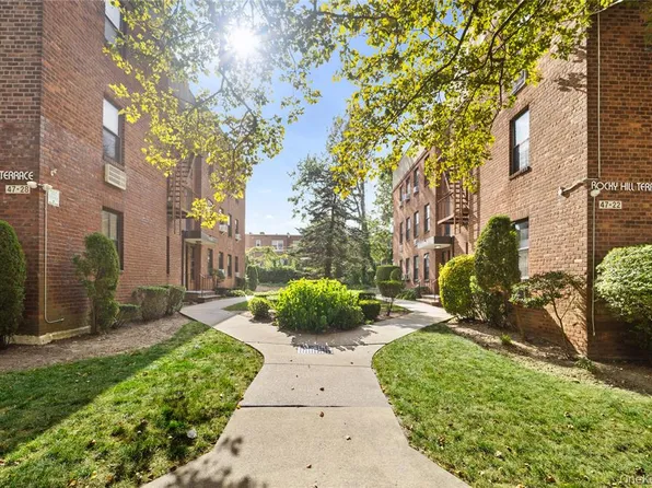 47-22 215th Place image 3 of 18